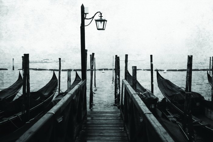 Fototapete Landschaft von Venedig am Morgen mit Nebel und Gondeln