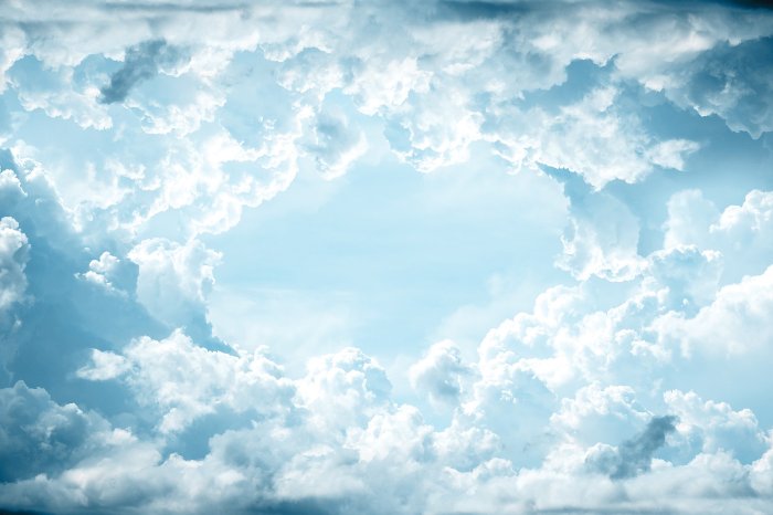 Fototapete Dichte Wolken am blauen Himmel