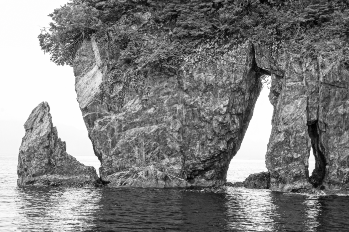 Poster Schroffe, einfarbige Klippen