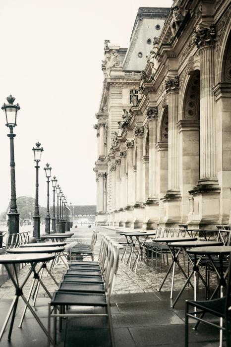 Poster Eine Straße mit einem Café im Pariser Stil