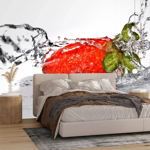 Sticker Frische Erdbeeren und Wasser spritzen isoliert auf weiß