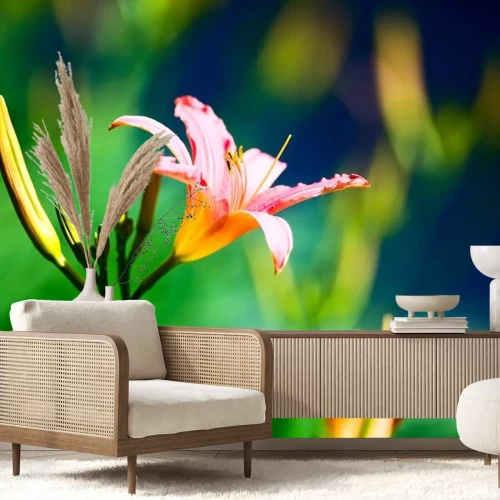 Sticker Tropische Blume auf unscharfem Hintergrund