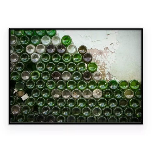 Poster Boden der Flaschenstruktur. Glas, schmutzige leere Weinflaschennahaufnahme, Unterseite des grünen Flaschenmusterhintergrundes