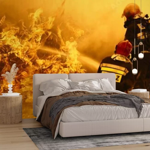 Fototapete Feuerwehrleute vor Flammenhintergrund