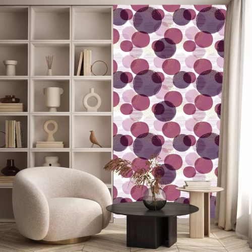 Tapete Motiv mit rosa durchscheinenden Kreisen