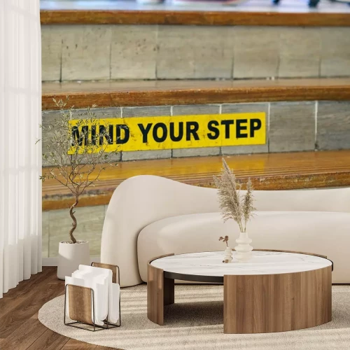 Sticker Treppen mit "Mind your Step" Sicherheitswarnung Zeichen über Slips, Tri