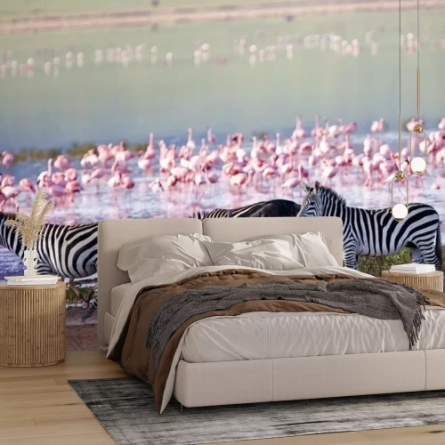 Fototapete Flamingos und Zebras an einem See