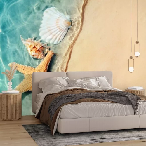 Sticker Seestern und Muschel am Sommer Strand im Meerwasser.