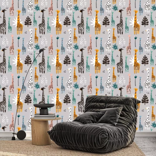 Tapete Bunte Giraffen zwischen tropischen Blättern