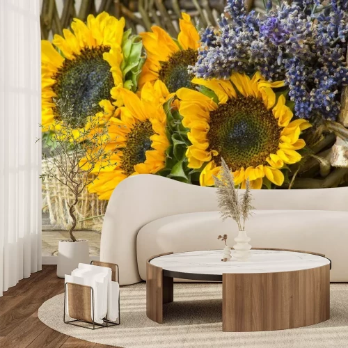 Fototapete Sonnenblumen und Lavendel in Komposition