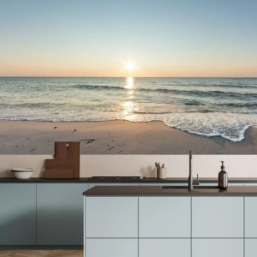 Fototapete Meer und Strand im Schein der untergehenden Sonne