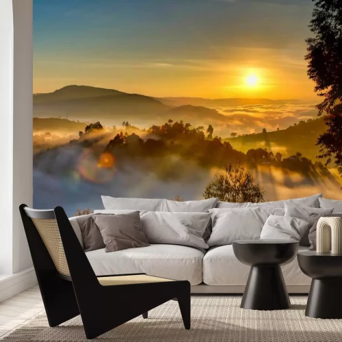 Fototapete Nebel in den Bergen bei Sonnenaufgang