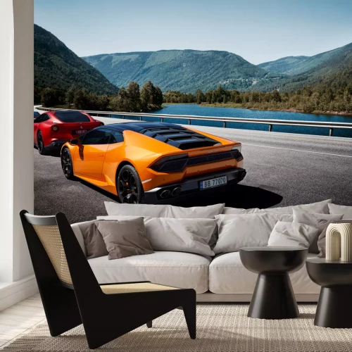 Fototapete Sportwagen auf einer Brücke mit Blick auf Fluss und Berge