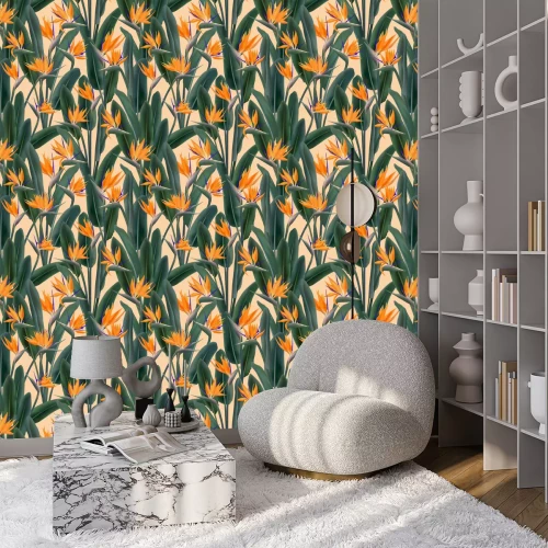 Tapete Strelitzia mit Blüten auf orangefarbenem Hintergrund