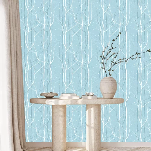 Tapete Bäume im Wald an einem verschneiten Wintertag