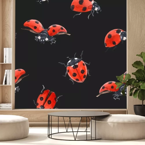 Sticker Aquarell-Marienkäfer auf schwarzem Hintergrund