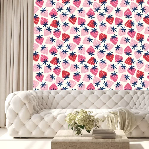 Tapete Vektor nahtloses Muster mit handgezeichneten Erdbeeren in rosa und rot auf einem off white Hintergrund