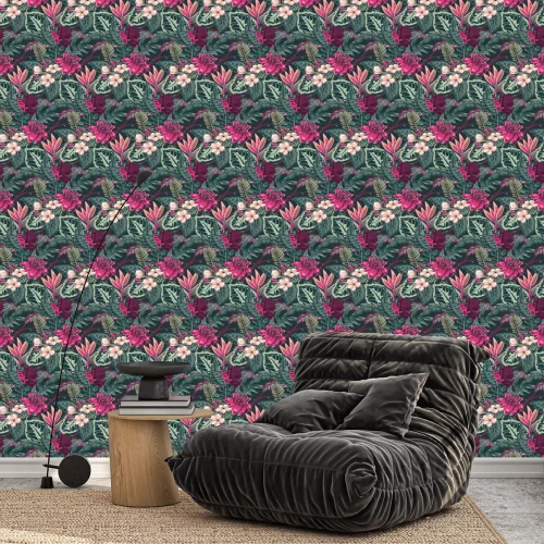 Tapete Grüne Blätter und rosa tropische Blumen