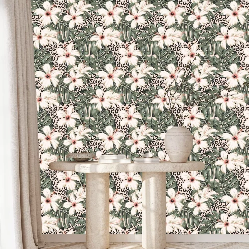 Tapete Dschungelblätter und tropische Hibiskusblüten