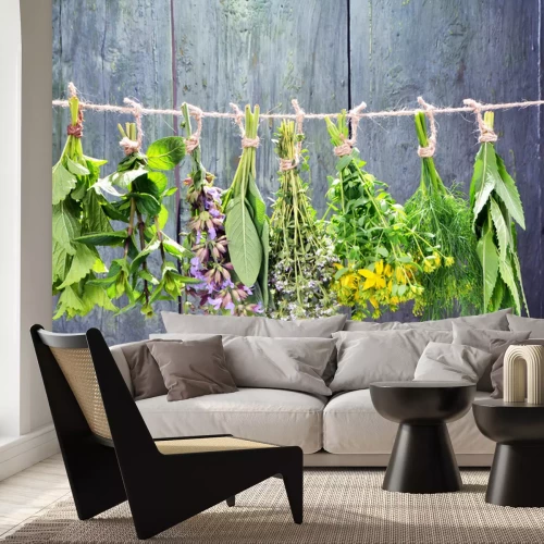 Fototapete Kräutersträuße auf Holzhintergrund