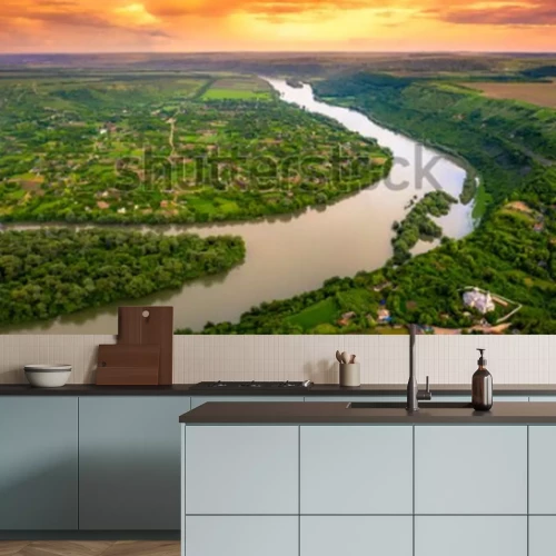 Fototapete Fluss im Wald bei Sonnenuntergang