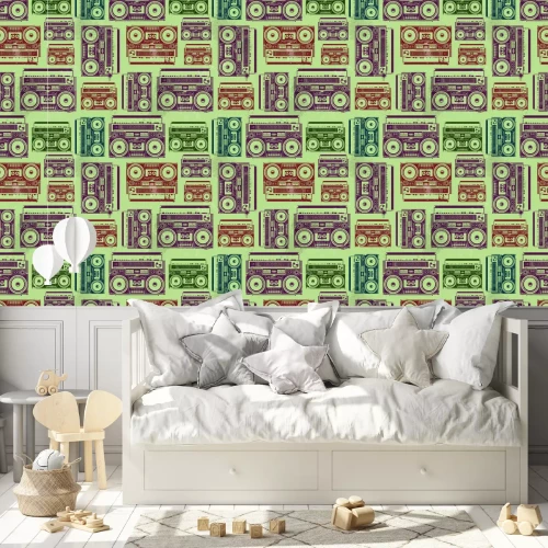 Tapete Retro-Kassetten auf grünem Hintergrund