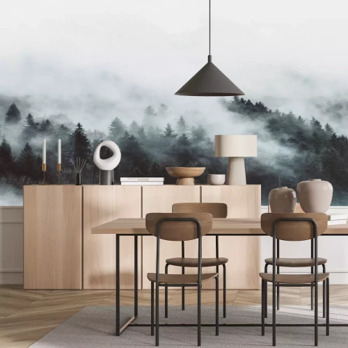 Sticker Nostalgischer Blick auf einen Wald im Nebel