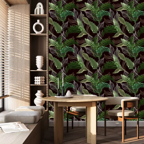 Tapete Palmblätter auf dunklem Hintergrund