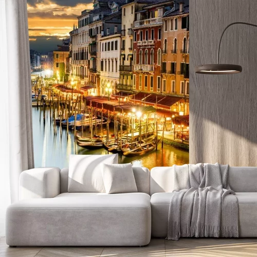 Fototapete Gondeln auf einer venezianischen Straße