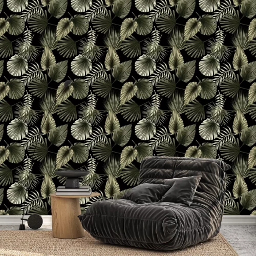 Tapete Dunkelgrüne tropische Blätter auf schwarzem Hintergrund