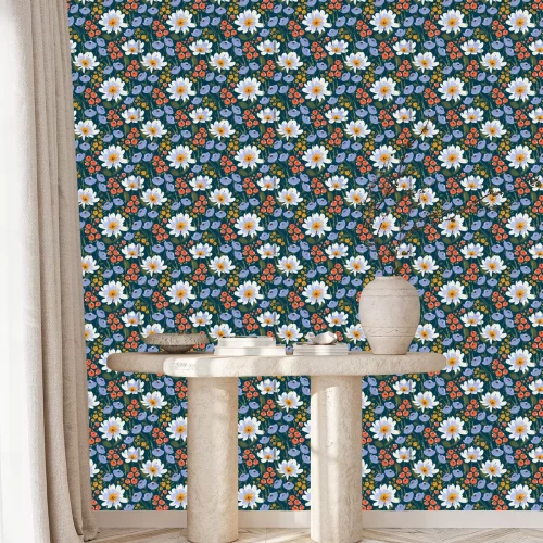 Tapete Blühende bunte Wiese