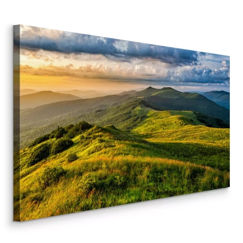 Bild Beautiful summer mountain landscape. Green meadow and the blue sky. Polonina Wetlinska, Bieszczady, Carpathians, Poland.