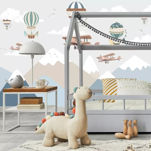 Fototapete Ballons über einer märchenhaften Berglandschaft