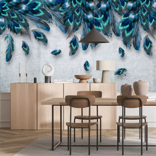 Fototapete Blaue Federn auf grauem Betonhintergrund Loft-Industrie-Stil