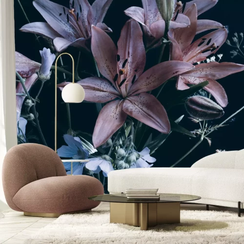 Fototapete Lilienblumen auf dunklem Hintergrund