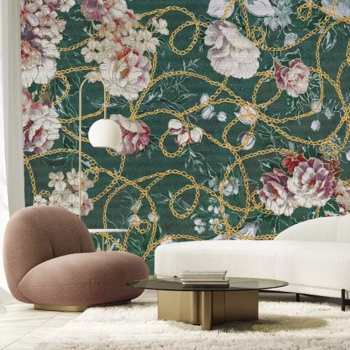 Fototapete Pfingstrosen an einer goldenen Kette auf grünem Hintergrund