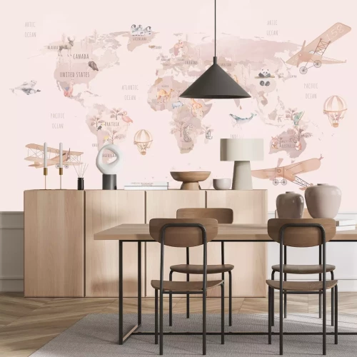 Fototapete Tiere aus verschiedenen Kontinenten auf einer Weltkarte im Aquarellstil