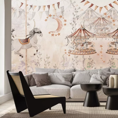 Fototapete Märchenhafte Vegetation mit Karussells und Pferden