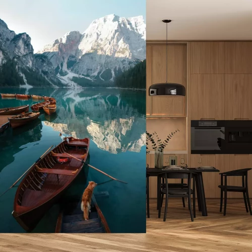 Fototapete Pragser Wildsee mit Holzbooten und Berglandschaft