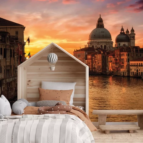 Fototapete Kathedrale in Venedig vor dem Hintergrund des Sonnenuntergangs