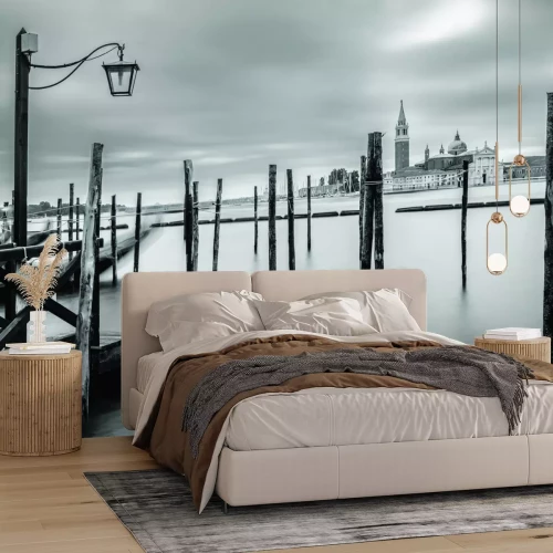 Fototapete Schwarzweißfoto mit Blick auf eine Kirche