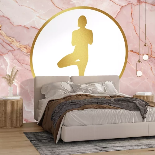 Fototapete Frau meditiert auf Marmor