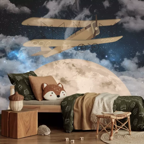 Fototapete Fliegendes Flugzeug vor nebligem Himmel