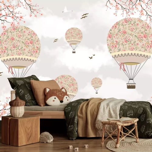 Fototapete Ballons zwischen Sakura-Blüten und zarten Zweigen