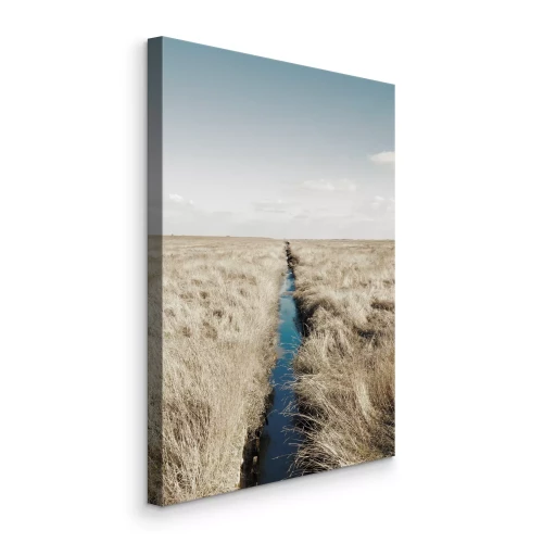 Bild Geradliniger Verlauf des Kanals in der trockenen Steppe