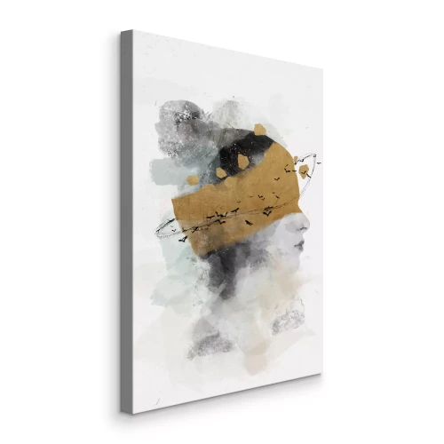 Bild Künstlerisches Porträt einer Frau mit goldenen Elementen