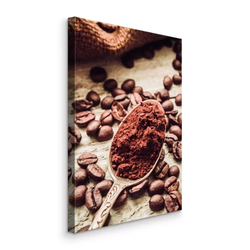 Bild Gemahlener Kaffee, dazu frische Kaffeebohnen