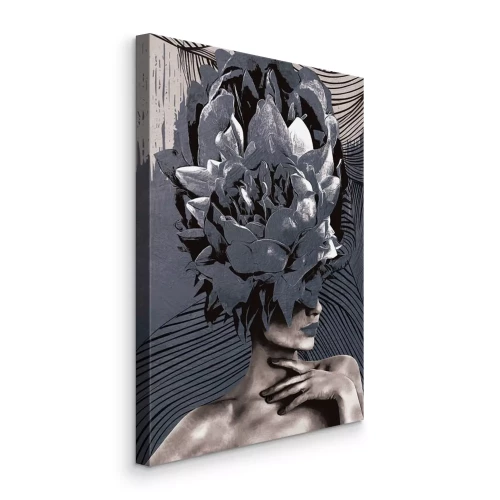 Bild Porträt einer Frau mit floraler Abstraktion