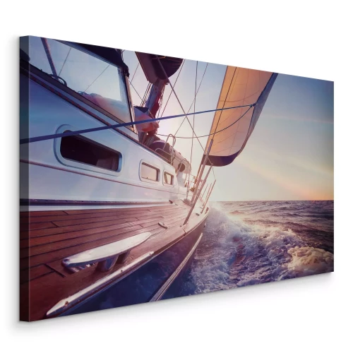 Bild Abendliche Kreuzfahrt auf einer Segelyacht in ruhigen Gewässern