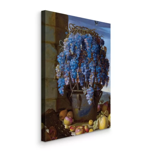 Bild Ein mit Weintrauben gefüllter Metalleimer, umgeben von Äpfeln.